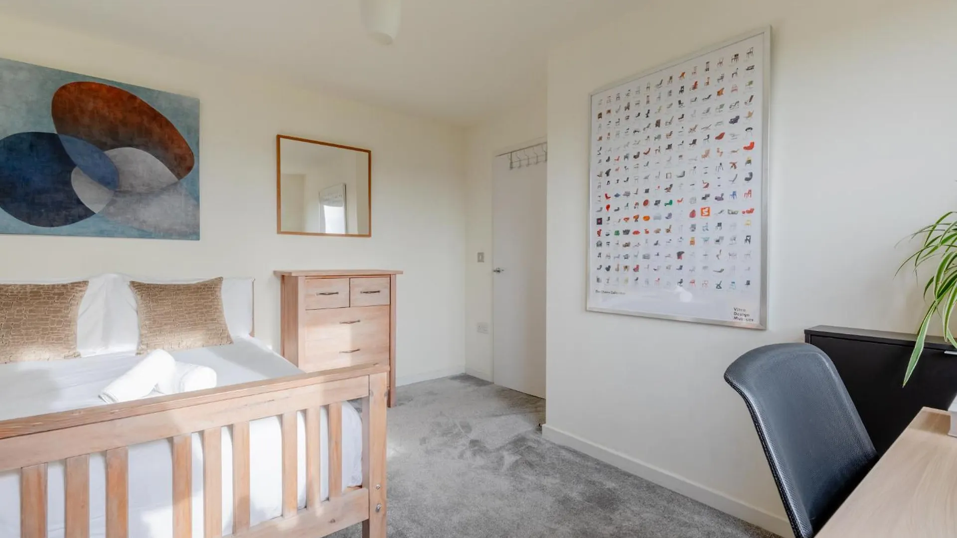 Sun Filled 2Bd Flat With City Views Mile End London United Kingdom