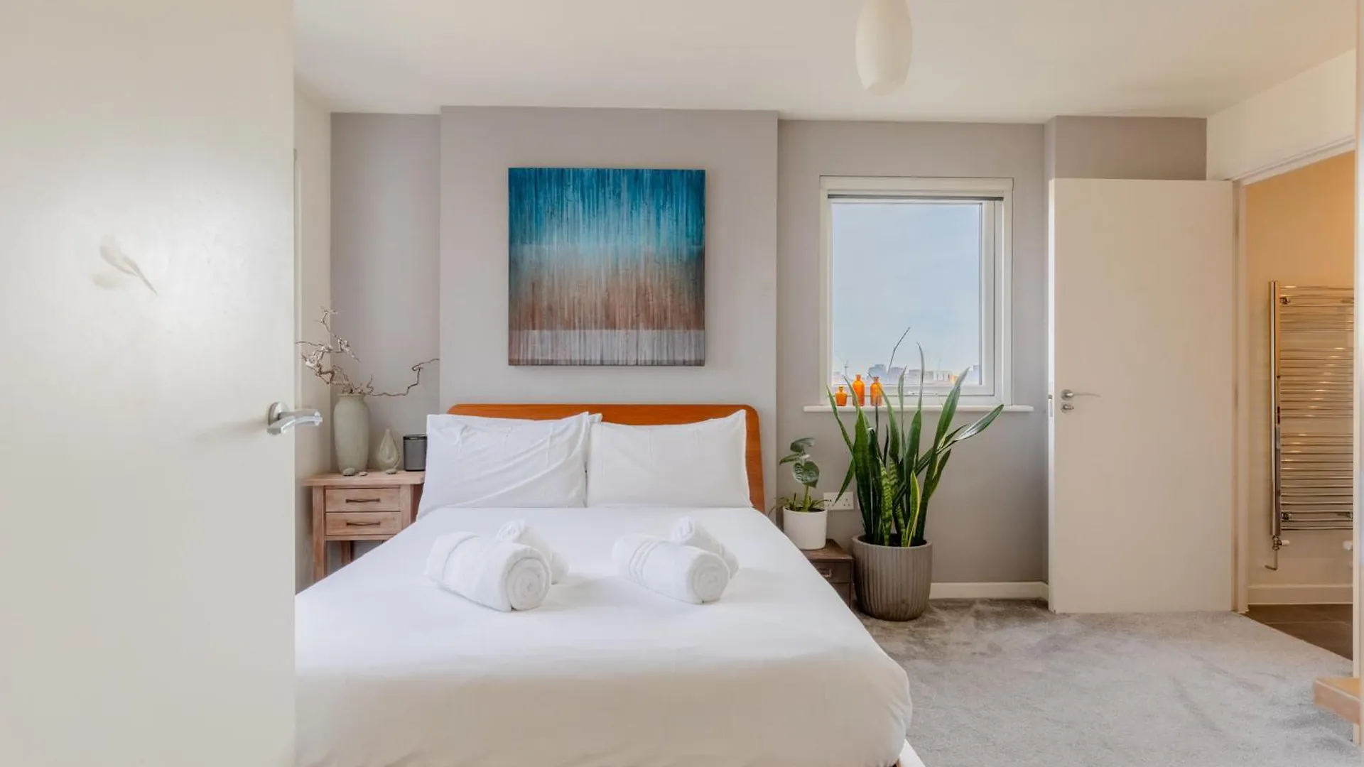 Sun Filled 2Bd Flat With City Views Mile End London 0*,